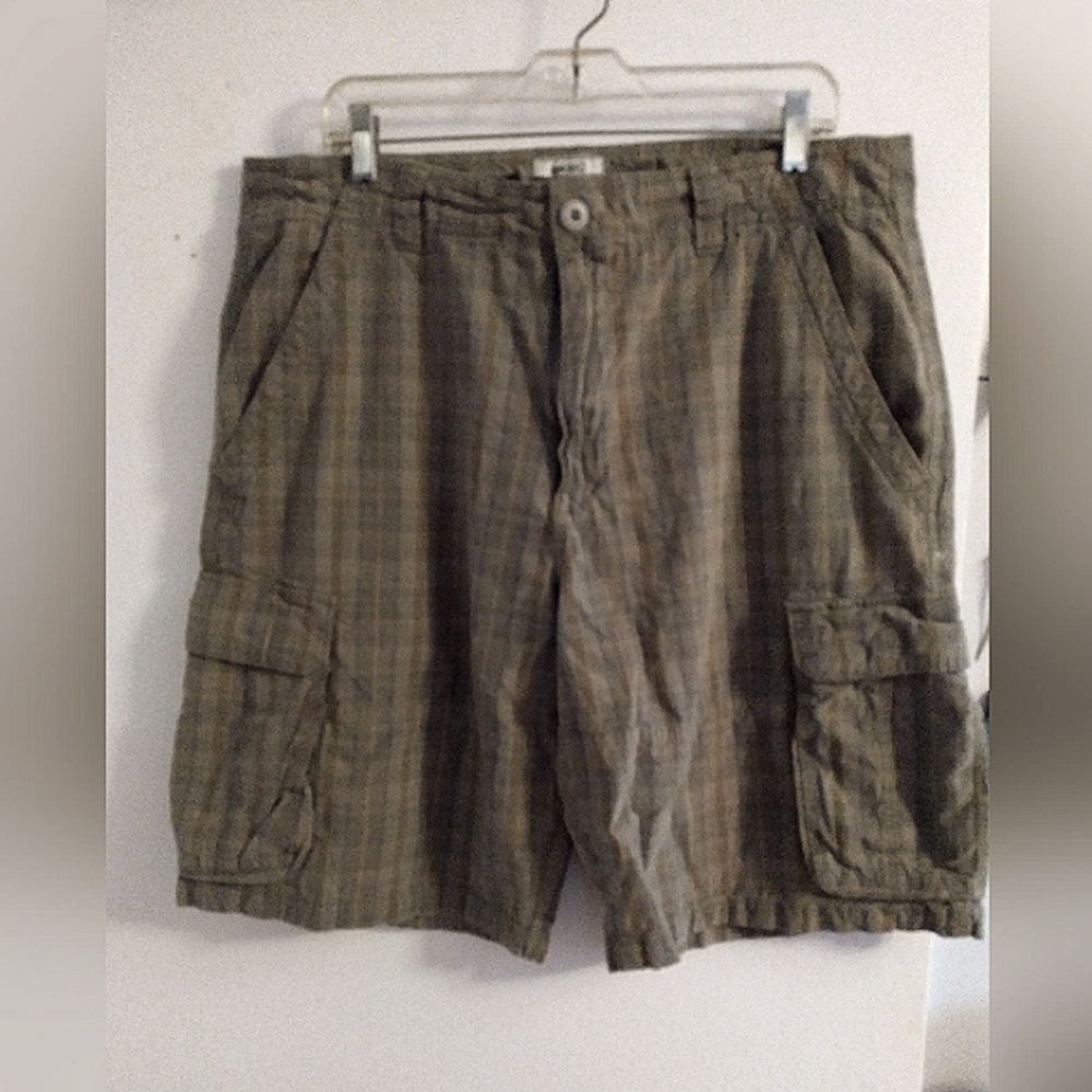 Basic Concepts Cargo shorts
